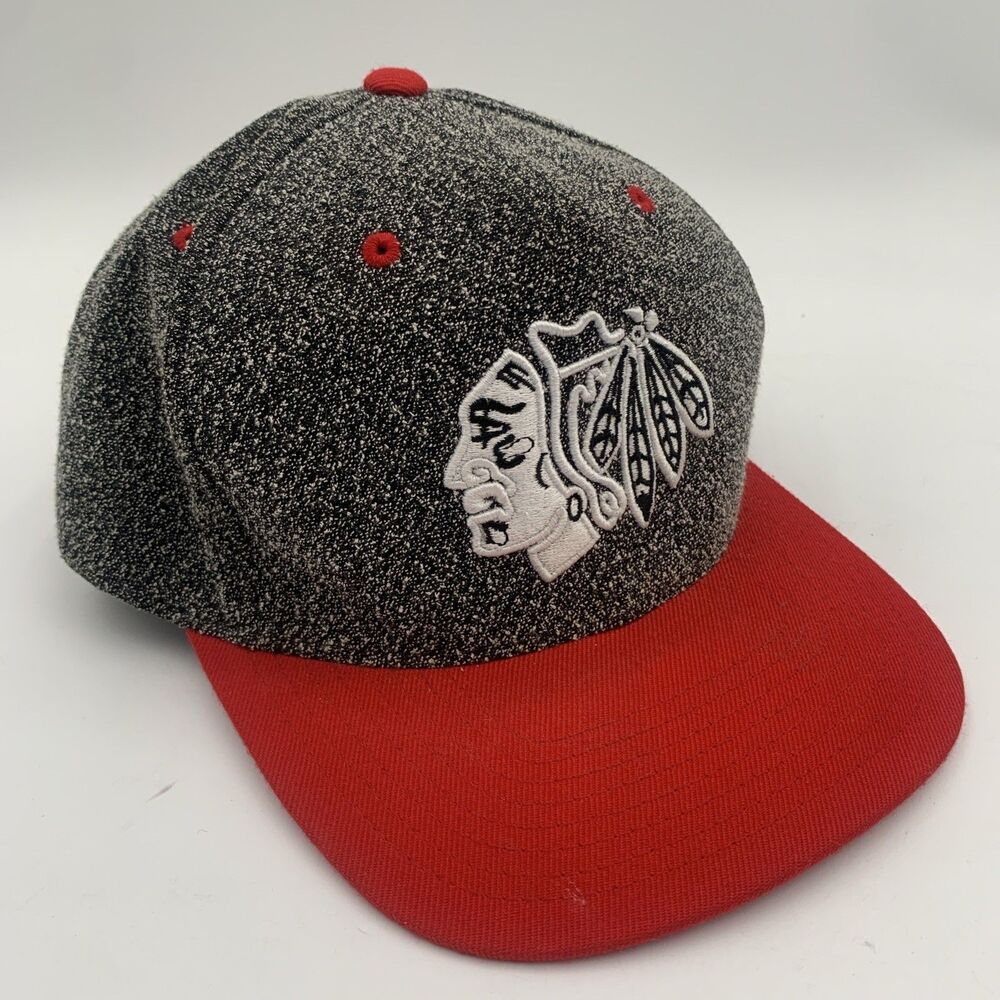 NHL Chicago Blackhawks Mitchell & Ness Adult Cap Hat Mitchell & Ness Red/Gray